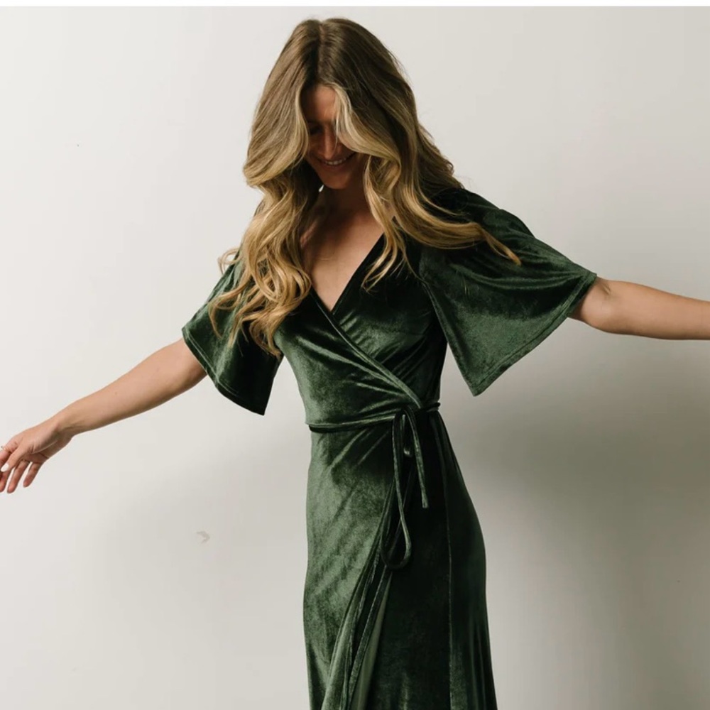 Meghan velvet maxi dress